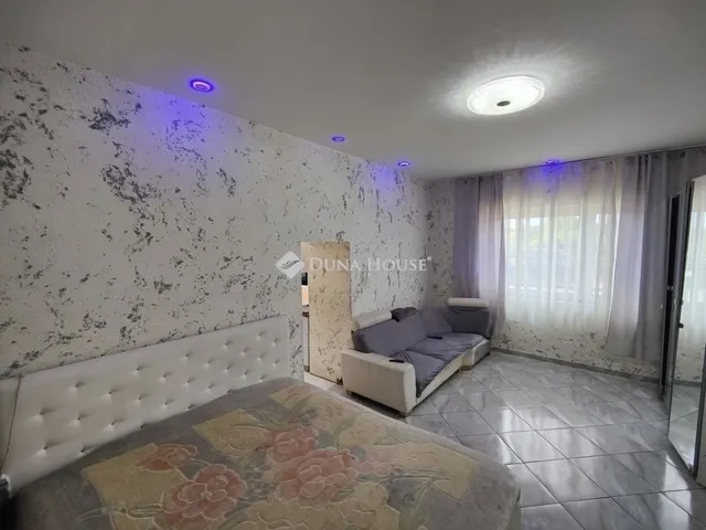 Eladó ház Üllő 90 nm