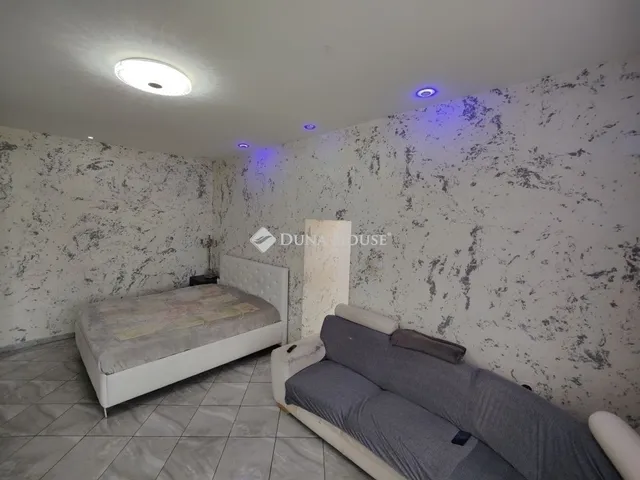 Eladó ház Üllő 90 nm
