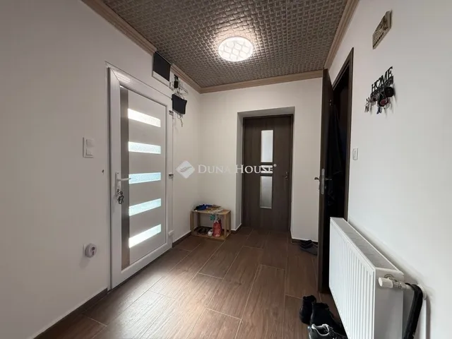 Eladó ház Törtel 90 nm