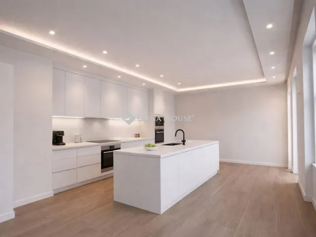 Eladó lakás Budapest I. kerület, Naphegy 117 nm