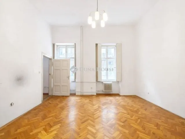 Eladó lakás Budapest VI. kerület 37 nm