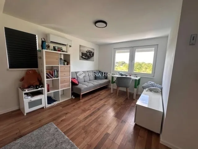 Eladó lakás Budapest XVII. kerület 90 nm