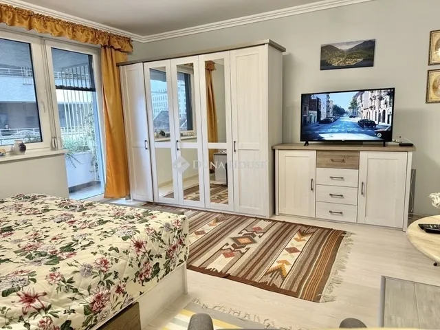 Eladó lakás Budapest VIII. kerület, Corvin negyed 39 nm