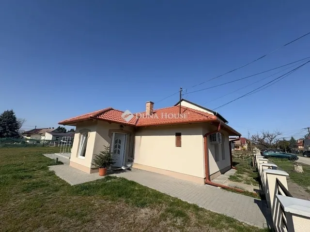 Eladó ház Abony 56 nm