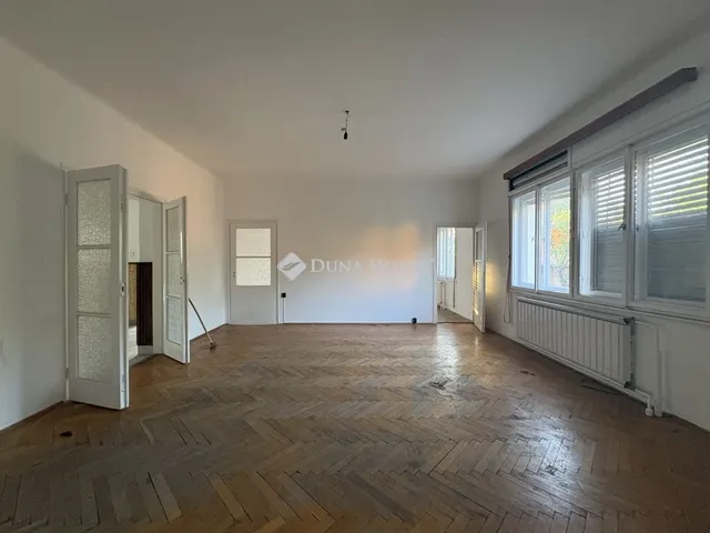 Eladó lakás Budapest XIX. kerület 140 nm