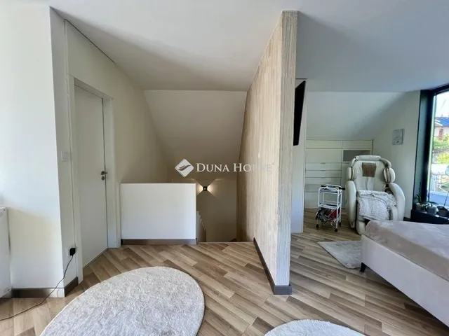 Eladó ház Budapest III. kerület, Táborhegy 131 nm