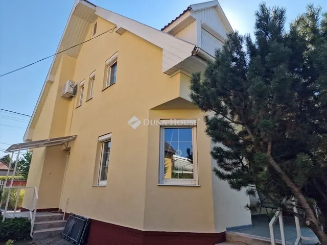 Eladó lakás Budapest XVII. kerület 118 nm
