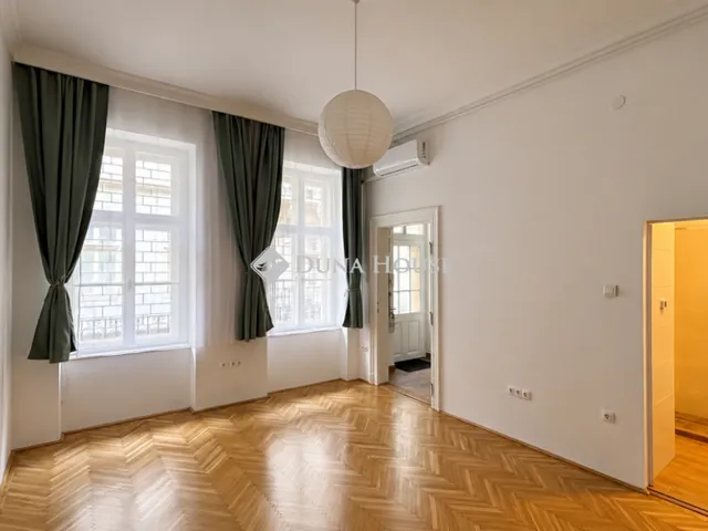 Eladó lakás Budapest V. kerület 38 nm