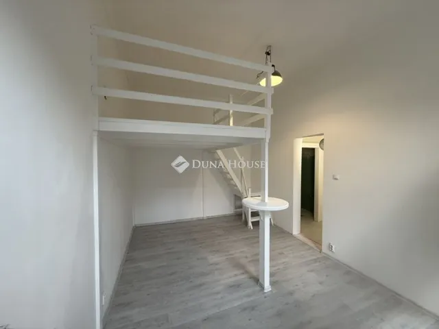 Eladó lakás Budapest VI. kerület 28 nm