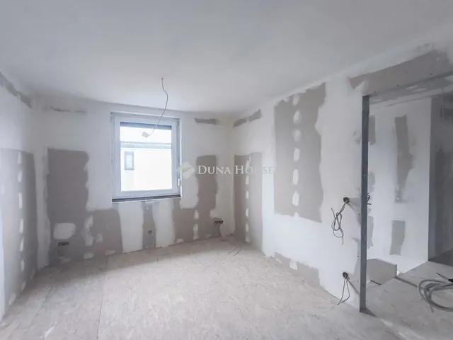 Eladó lakás Budapest XVII. kerület, Rákoscsaba-Újtelep 120 nm