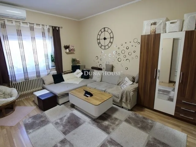 Eladó ház Budapest XVII. kerület, Rákosliget 197 nm