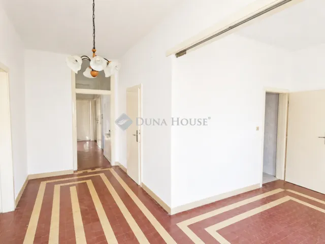 Eladó ház Budapest XVI. kerület 266 nm