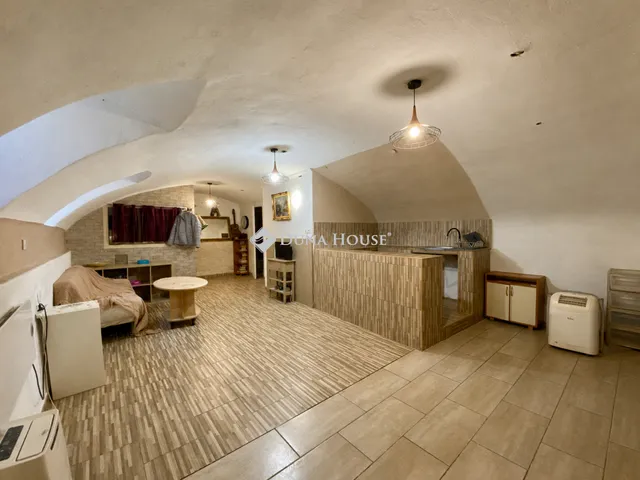 Eladó lakás Budapest VII. kerület 74 nm