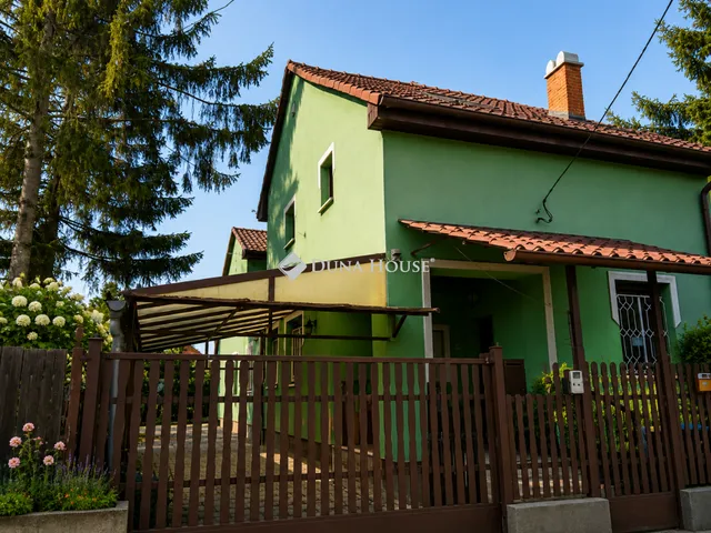 Eladó ház Budapest XV. kerület, Rákospalota 186 nm
