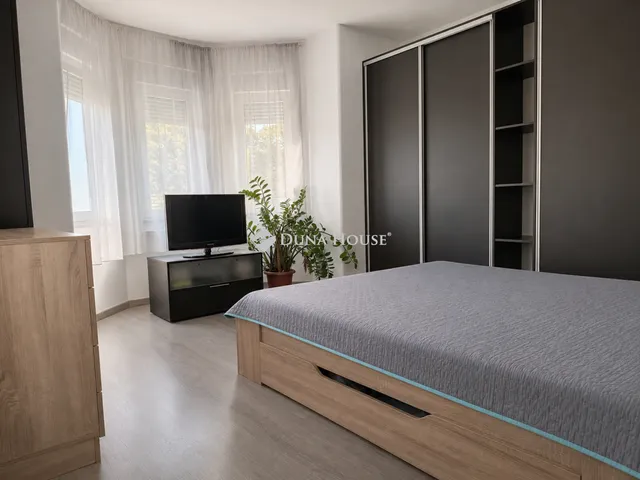 Eladó ház Budapest XVIII. kerület, Újpéteritelep 91 nm