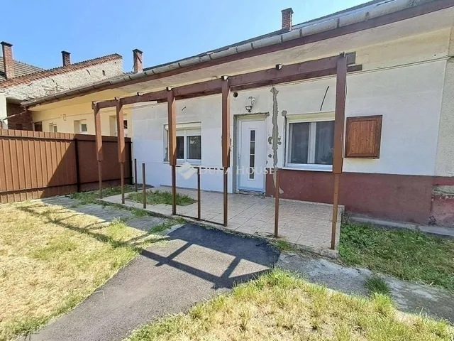Eladó ház Budapest XV. kerület, Rákospalota 40 nm