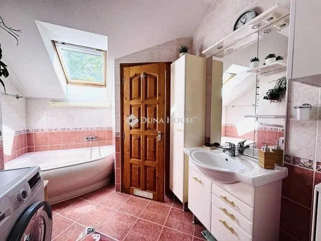 Eladó lakás Budapest XVIII. kerület, Szent Imre kertváros 90 nm