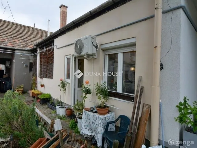 Eladó lakás Budapest XV. kerület 22 nm
