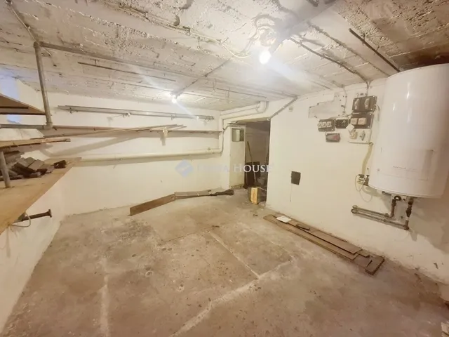 Eladó ház Vác, Lajostelep 190 nm