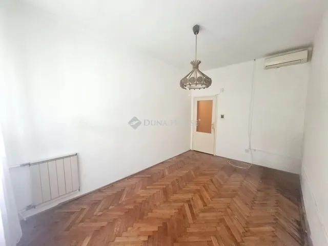 Eladó ház Vác, Lajostelep 190 nm