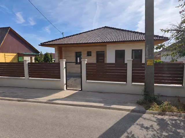 Eladó ház Budapest XVII. kerület 113 nm