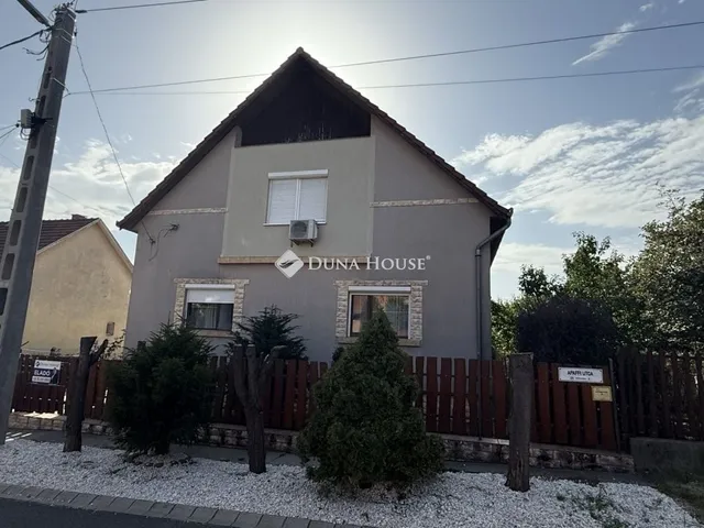 Eladó ház Maglód 183 nm