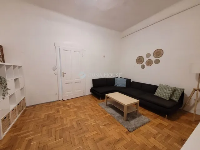 Eladó lakás Budapest V. kerület 61 nm