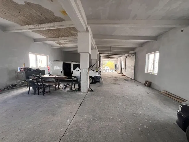Eladó kereskedelmi és ipari ingatlan Budapest XVII. kerület 429 nm