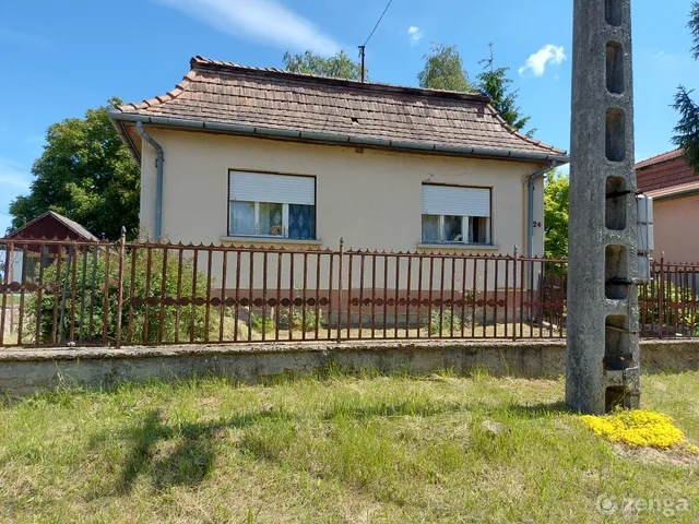 Eladó ház Hugyag 120 nm