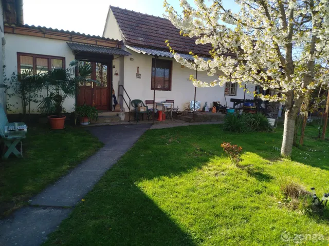 Eladó ház Segesd 140 nm