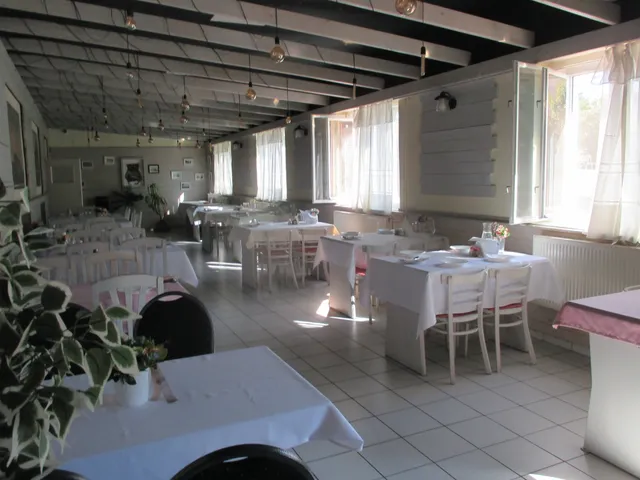 Eladó kereskedelmi és ipari ingatlan Békéscsaba, Erzsébethely (Jamina) 413 nm