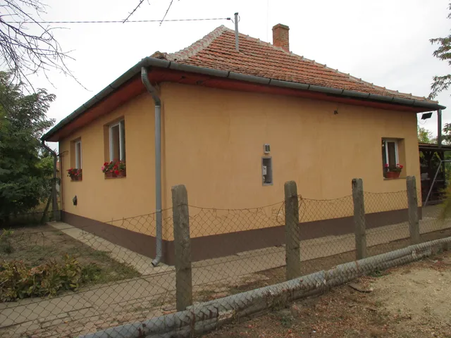 Eladó ház Battonya 88 nm