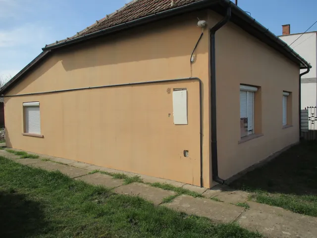 Eladó ház Kaszaper 84 nm