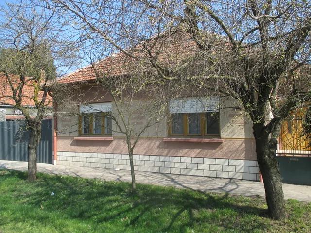 Eladó ház Békéscsaba, Erzsébethely (Jamina) 100 nm