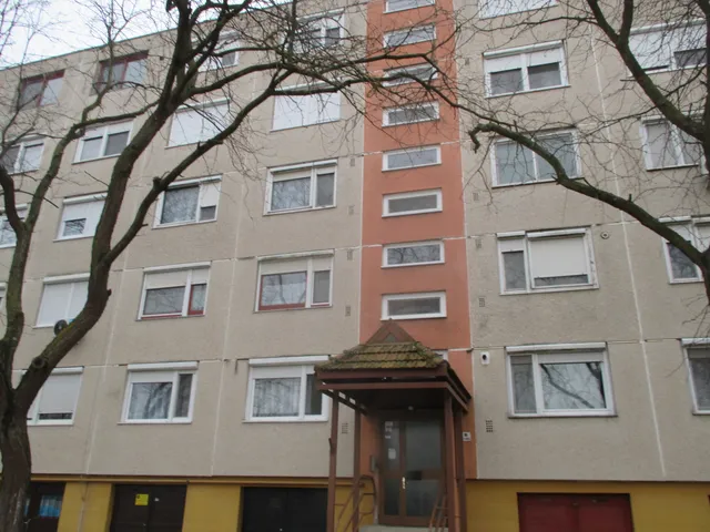 Eladó lakás Békés, Bánhida 55 nm