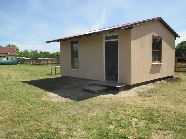 Eladó ház Békéscsaba, Erzsébethely (Jamina) 30 nm