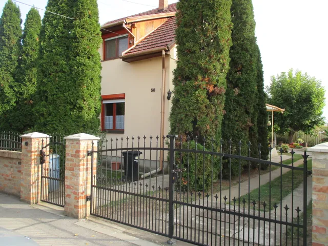 Eladó ház Békéscsaba, Erzsébethely (Jamina) 130 nm