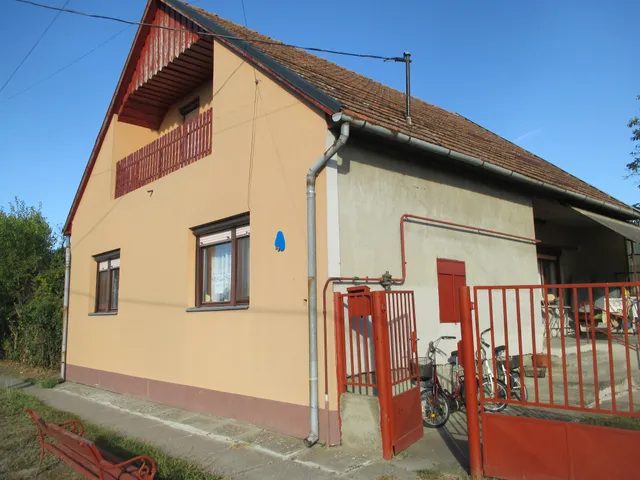 Eladó ház Battonya, Belváros 120 nm