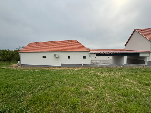 Eladó ház Nagykozár 140 nm