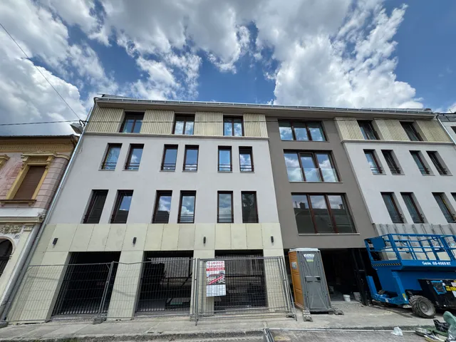 Eladó lakás Pécs, Belváros 121 nm