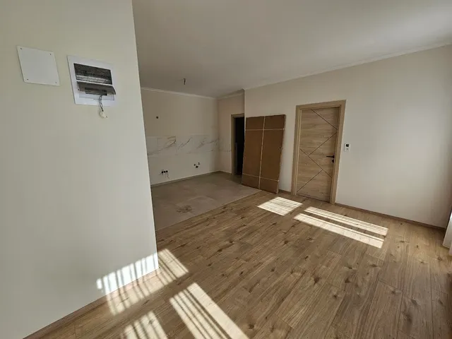 Kiadó kereskedelmi és ipari ingatlan Pécs, Tettye 48 nm