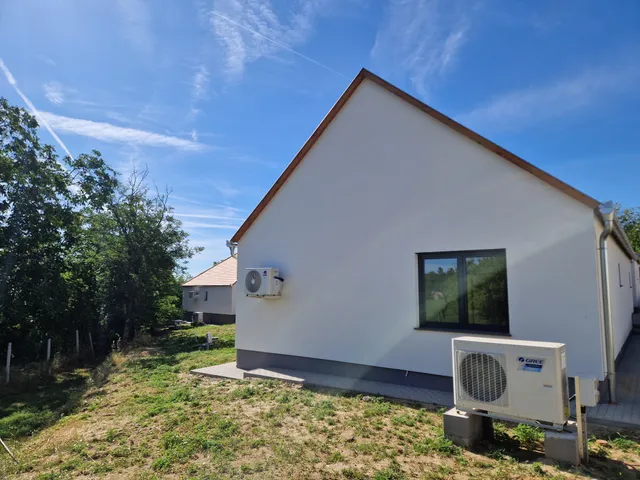 Eladó ház Nagykozár, Hunyadi utca 92 nm