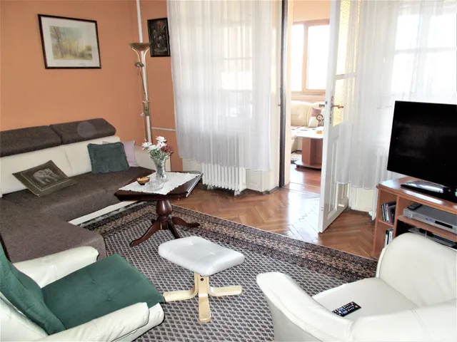 Eladó lakás Győr, Nádorváros 90 nm