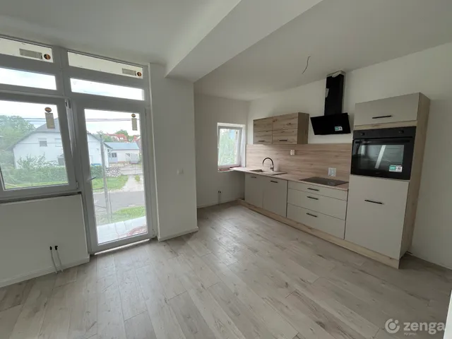 Eladó lakás Pécs, Málom 90 nm