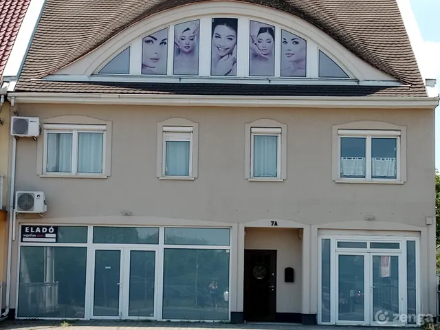 Eladó ház Debrecen, Boldogfalvikert 420 nm