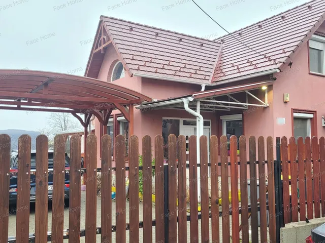 Eladó ház Erdőkertes, Topolyos 185 nm