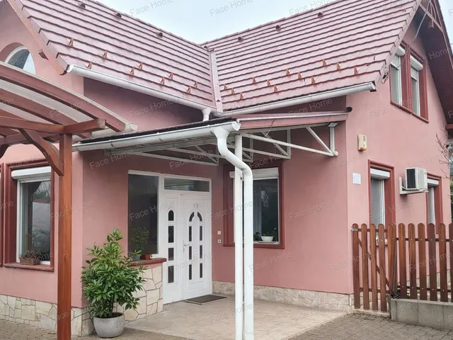 Eladó ház Erdőkertes, Topolyos 185 nm