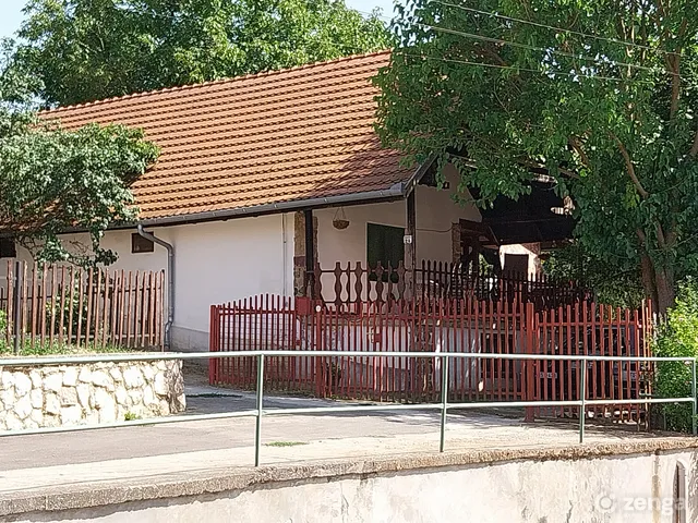 Eladó ház Kökény 120 nm