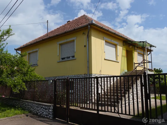 Eladó ház Mezőkövesd 240 nm