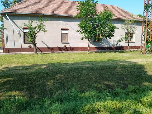 Eladó ház Békésszentandrás 200 nm